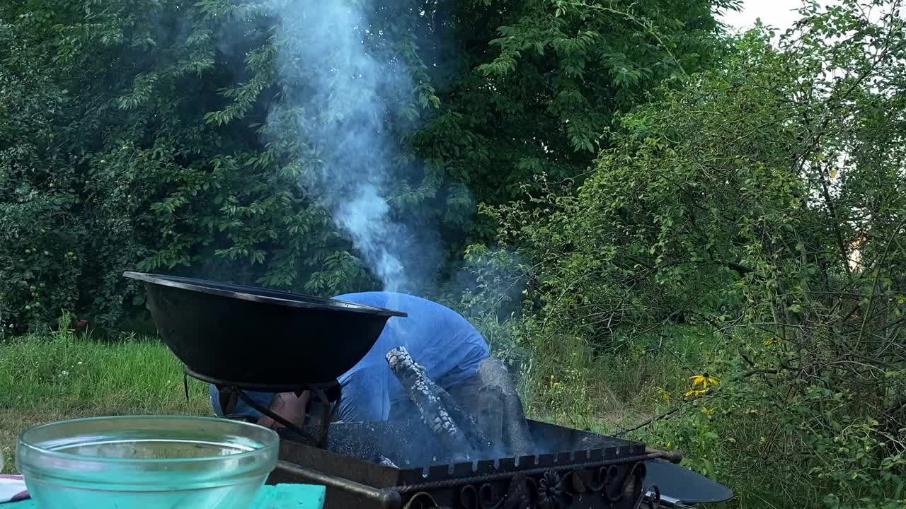 户外烹饪，BBQ概念视频素材