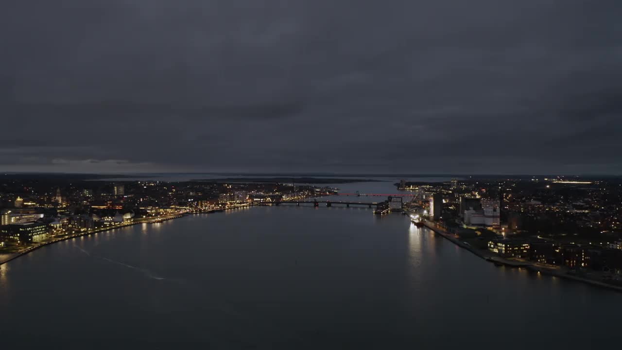 奥尔堡的城市景观，北日德兰地区(Nordjylland)，丹麦视频下载