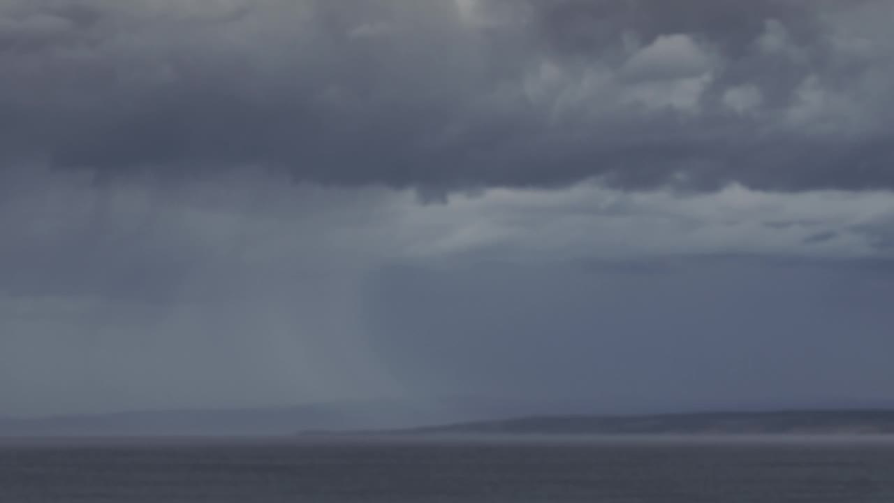 澳大利亚维多利亚海岸的暴风雨天气。视频素材