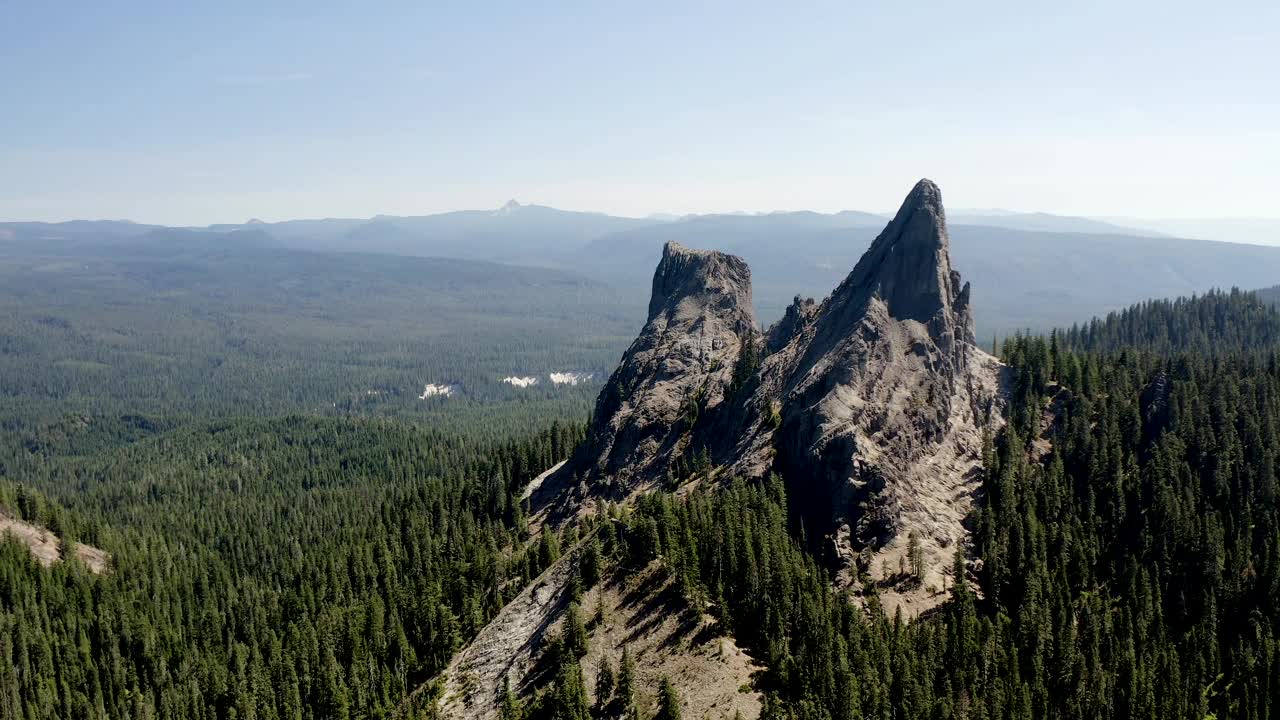 古老的火山核心被称为兔耳视频下载