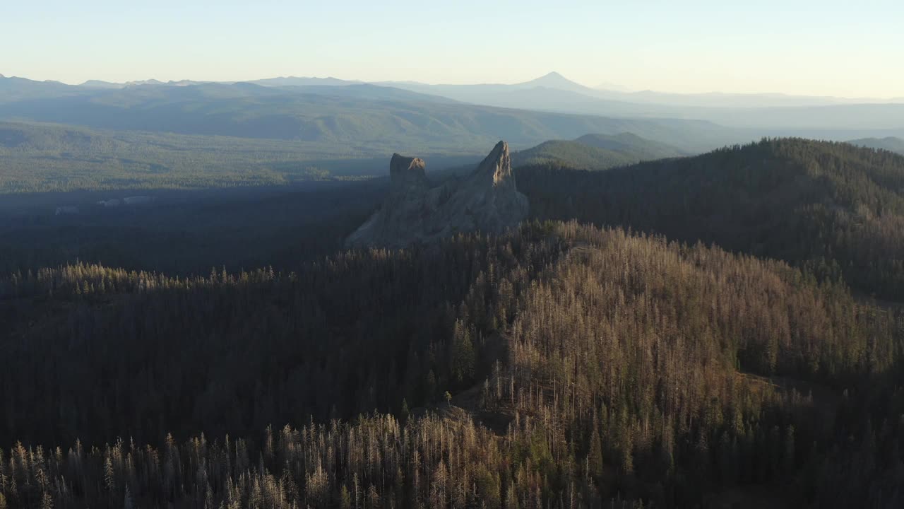 古老的火山核心被称为兔耳视频下载