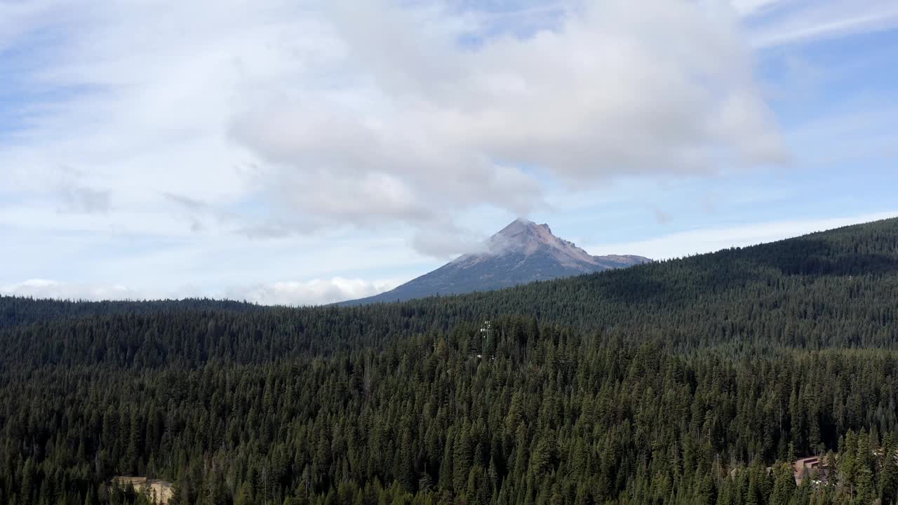 南俄勒冈州的麦克洛克林山或皮特山视频下载