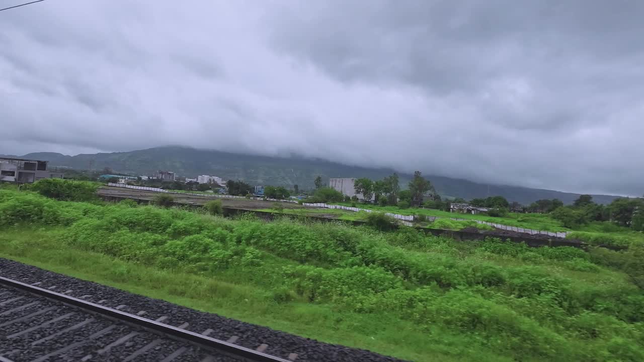 季风铁路旅行视频素材