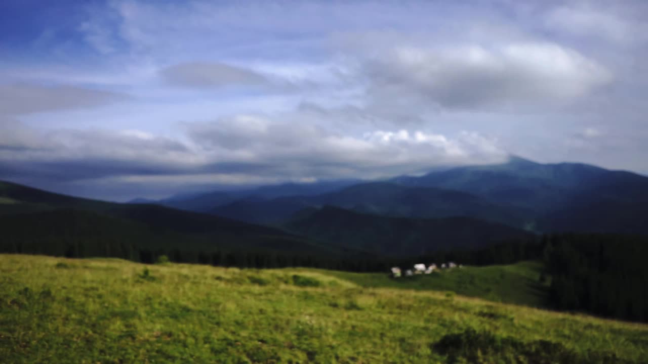 山水中山峰的剪影，视频素材