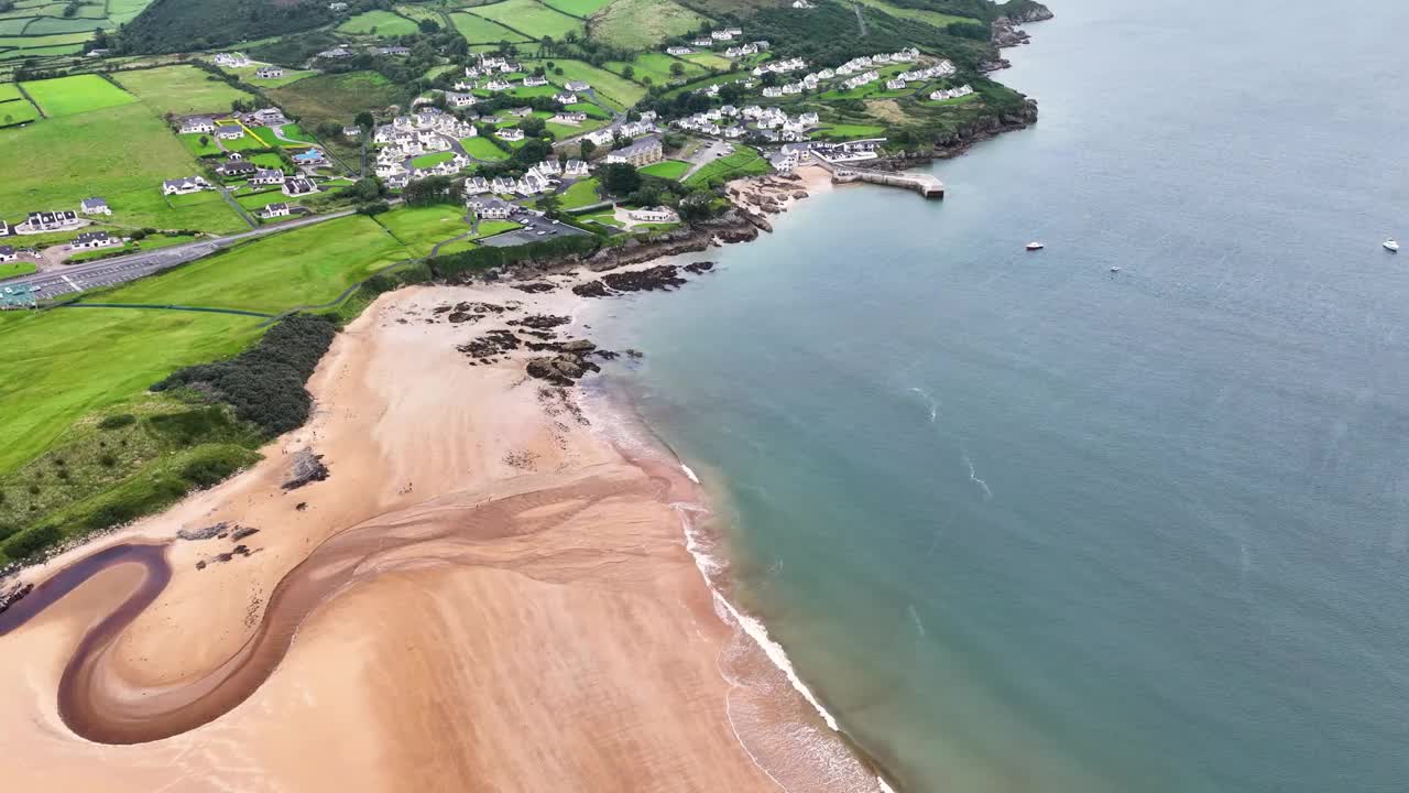 鸟瞰风景如画的Portsalon海滩Ballymastocker海滩在多尼戈尔郡爱尔兰视频下载