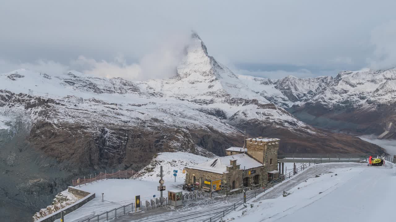 瑞士采尔马特(Gornergrat Zermatt)的延时摄影，冬季从Gornergrat俯瞰马特洪峰和阿尔卑斯山脉视频下载