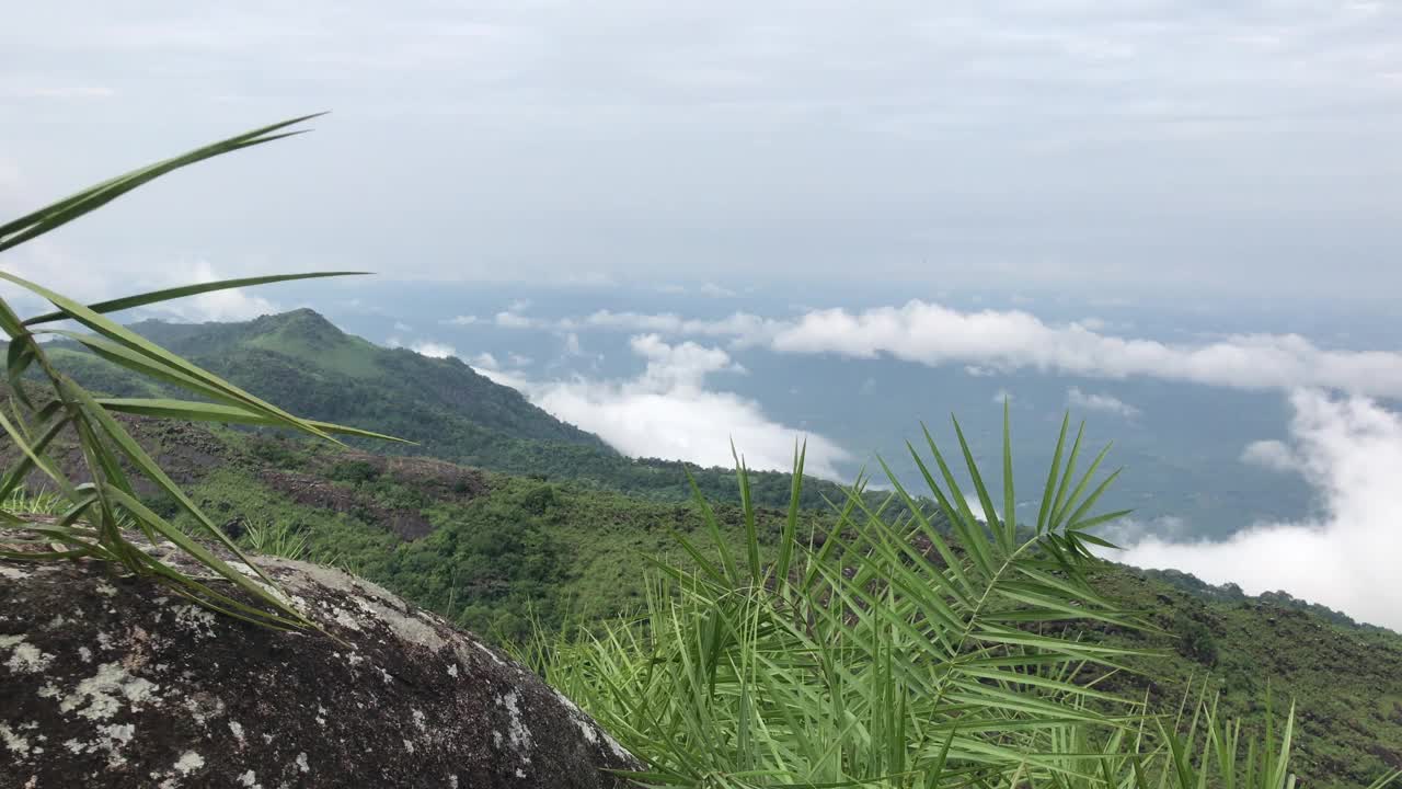 从云层上看视频素材