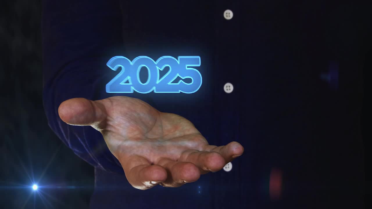 2025年未来的霓虹灯符号在手视频素材