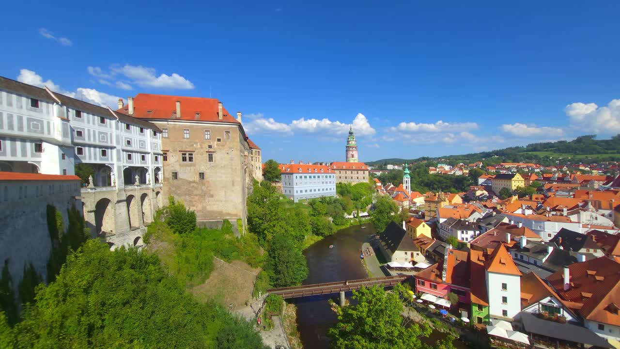 Cesky Krumlov (Böhmisch Krumau)及其城堡建筑群视频下载