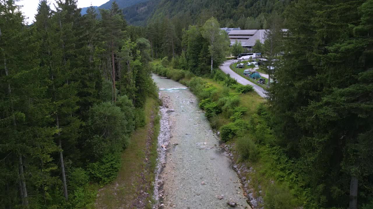 青山绿水的山河视频下载