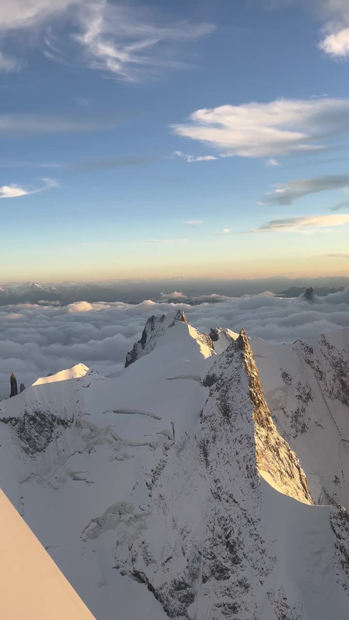 勃朗峰，夏蒙尼鸟瞰图视频素材