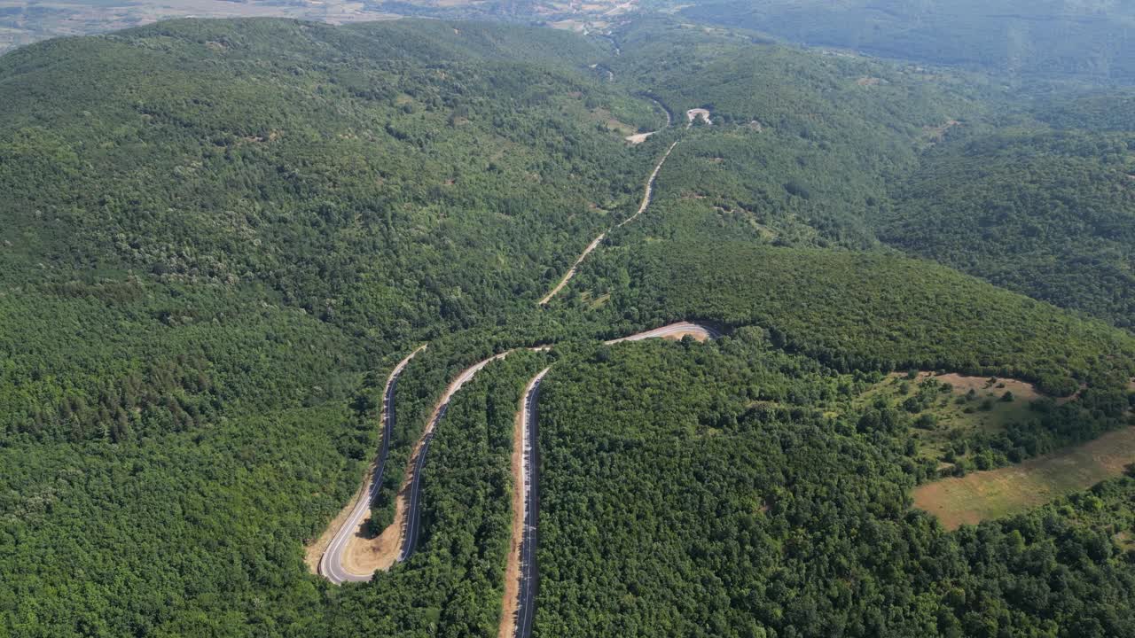 蛇形道路视频下载