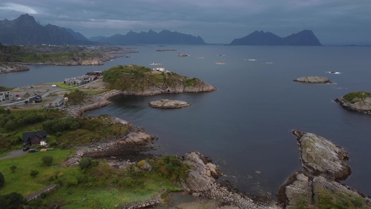 挪威罗弗敦群岛卡贝尔瓦格的鸟瞰图视频下载