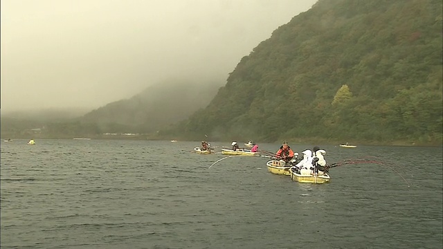 科卡尼在元津湖钓鱼视频素材