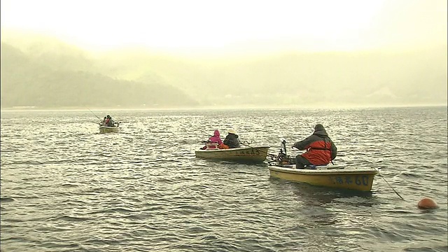 科卡尼在元津湖钓鱼视频素材