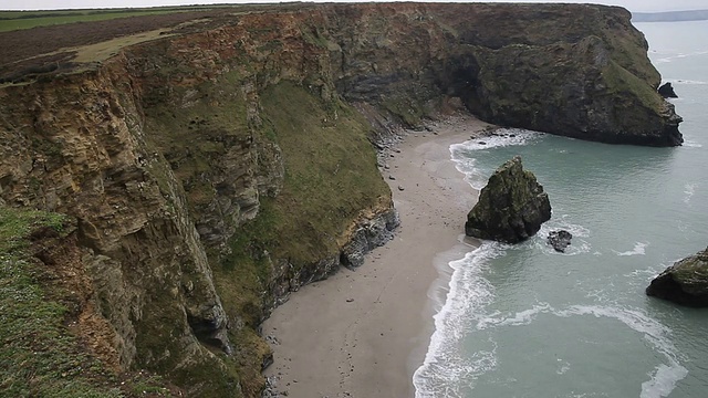 西湾波特里斯北康沃尔英格兰英国遗产海岸视频素材