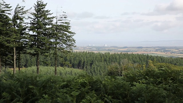 英国萨默塞特郡的昆托克山，欣克利角核电站视频素材