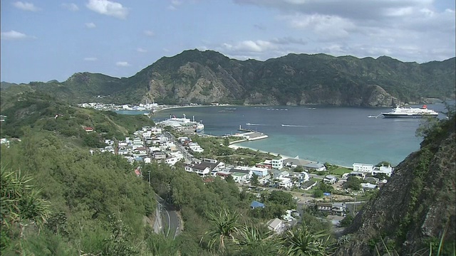 日本父岛二见港视频素材