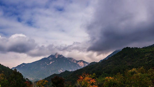 中国湖北省大别山的神奇云视频素材