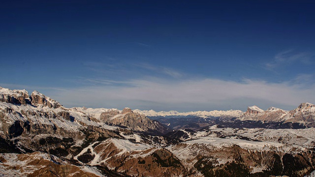 塞拉·隆达集团，加迪纳山谷，缆车启动视频素材