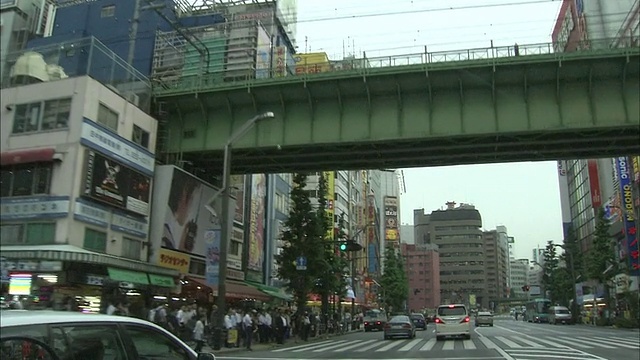 东京秋叶原的交通状况视频素材