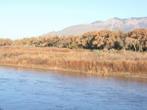 NTSC: Panning Shot-Rio Grande & Sandia视频素材