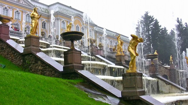 喷泉。Peterhof。彼得堡。视频素材