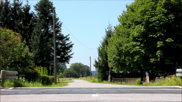 铁路道口视频下载