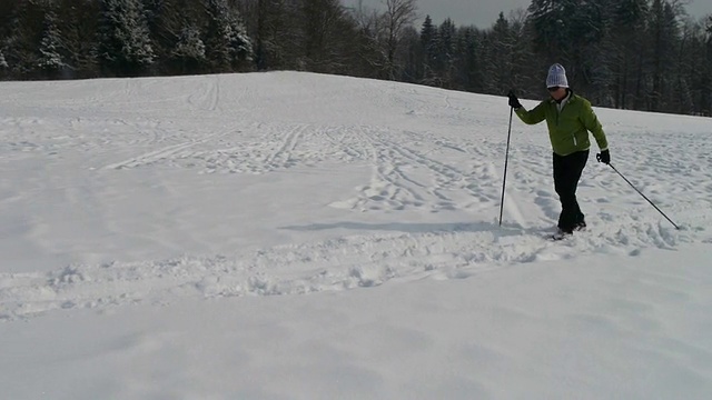 越野滑雪视频素材