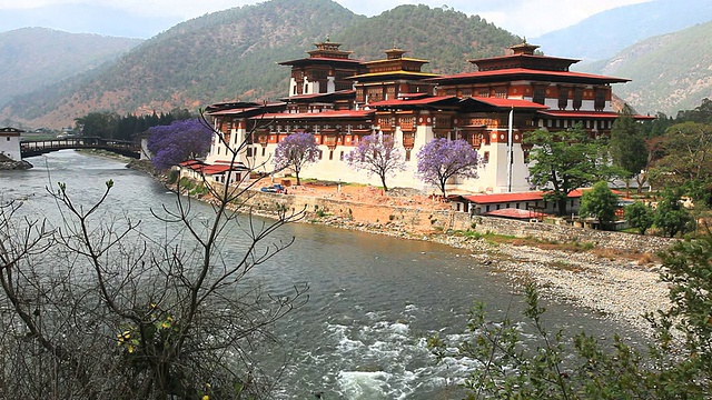 不丹帕罗的Punakha dzong视频素材