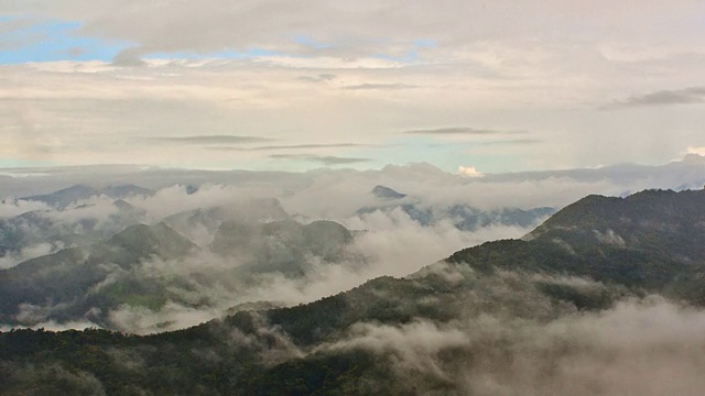 多云移山视频下载