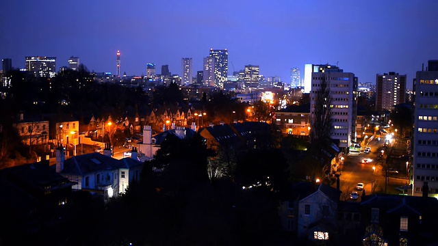 伯明翰，英格兰市中心夜景视频素材