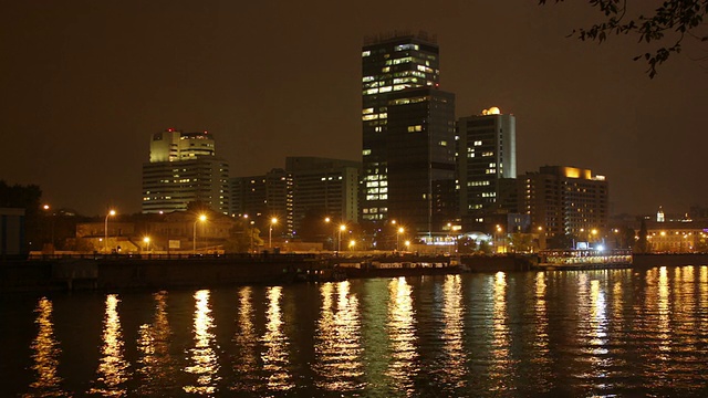 莫斯科的摩天大楼——夜晚时光流逝视频下载