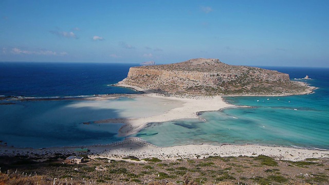 泻湖巴洛斯(Balos)和格兰沃萨岛的观点视频素材