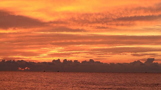 海上日出视频素材