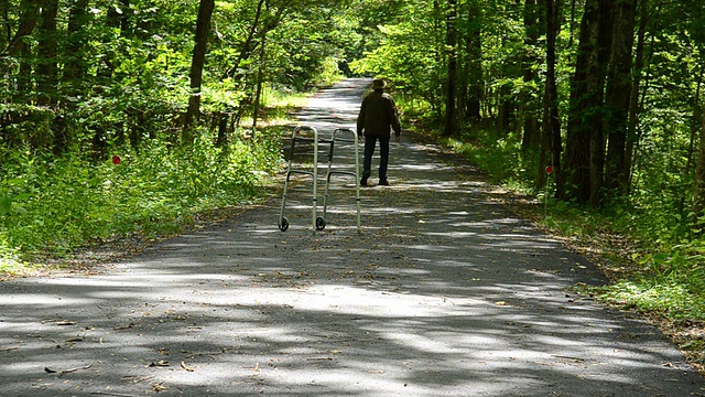 男人Walker_3视频下载