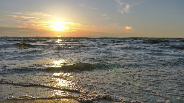 波罗的海海滩的日落视频素材