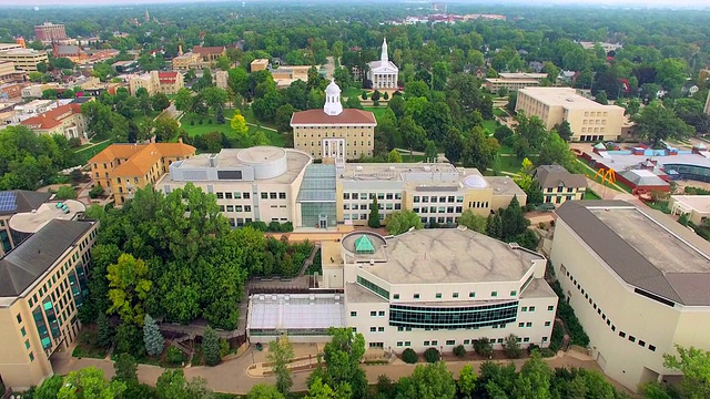 风景优美的大学校园，阿普尔顿威斯康星州，鸟瞰图视频素材