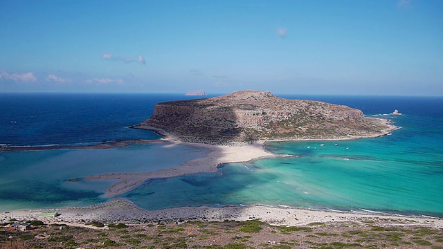 泻湖巴洛斯(Balos)和格兰沃萨岛的观点视频素材