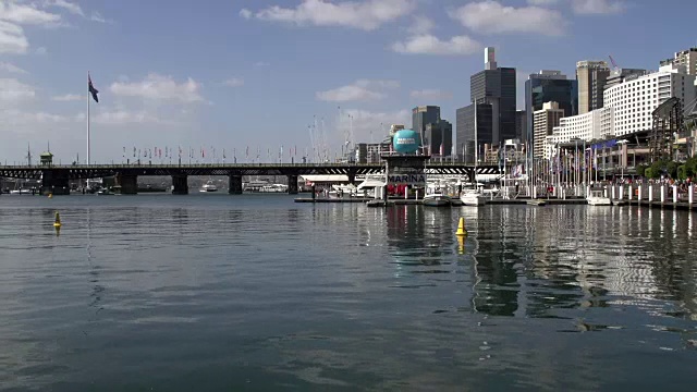 在多云的天空下看海滨的建筑物视频素材