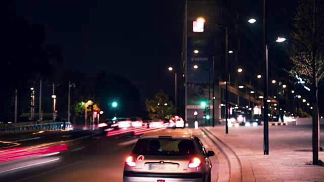 巴黎交通夜景视频素材