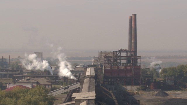 制造管道和接头视频素材