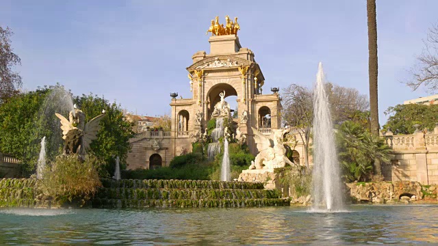 parc de la ciutadella 日间喷泉全景 4k 西班牙巴塞罗那视频素材