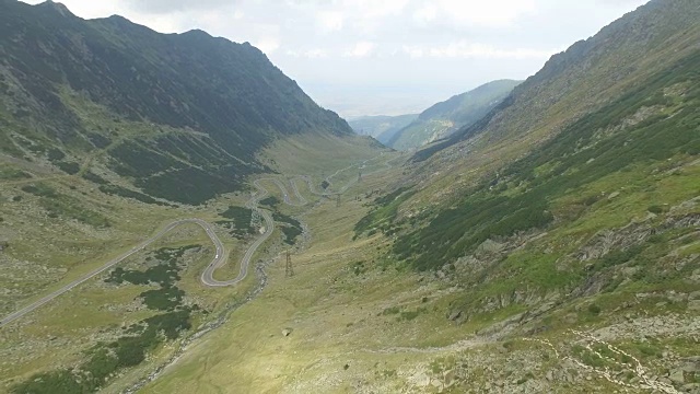 transagarasan路的4K航拍视频素材