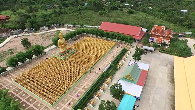 鸟瞰图佛菩塔乌他扬Makha Bucha Anusorn，泰国视频下载