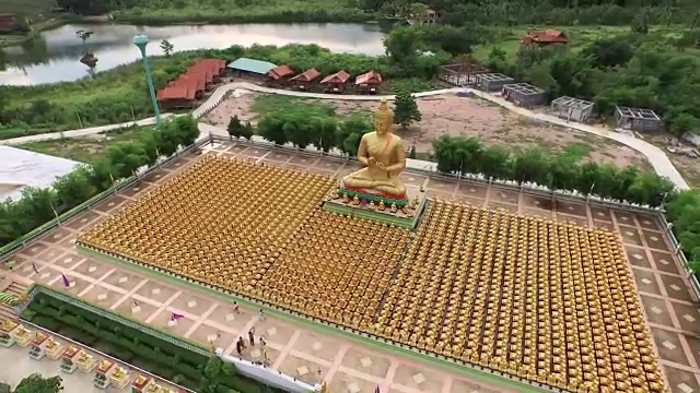 鸟瞰图佛菩塔乌他扬Makha Bucha Anusorn，泰国视频下载