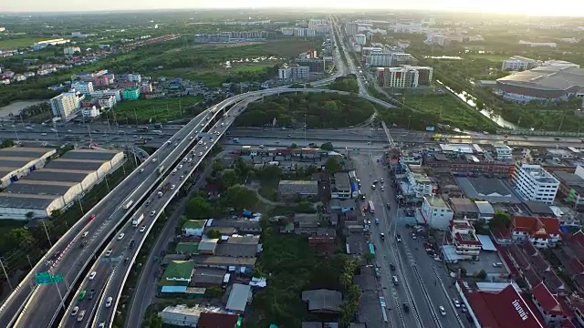 泰国郊区立交桥掉头路鸟瞰图视频下载