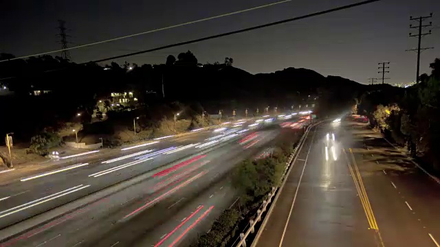 夜间公路交通视频素材