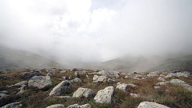 山脉和山谷的景色视频素材