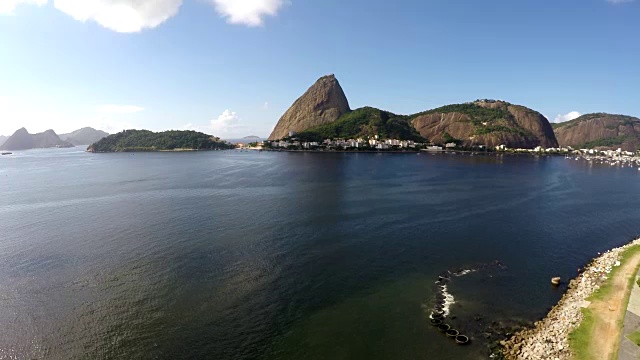 鸟瞰图Pão de Açucar和博塔佛戈湾在里约热内卢de里约热内卢，巴西视频素材